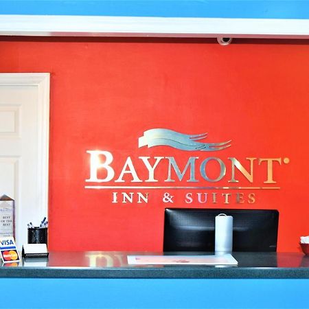 Baymont By Wyndham Forest City Exterior foto